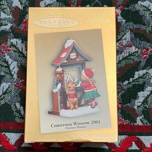 Hallmark Christmas Window 2004. 2nd Collectors Series Club Exclusive